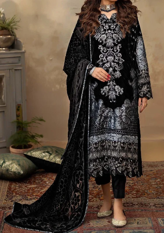 Adan's Libas Plachi Pakistani Velvet Dress