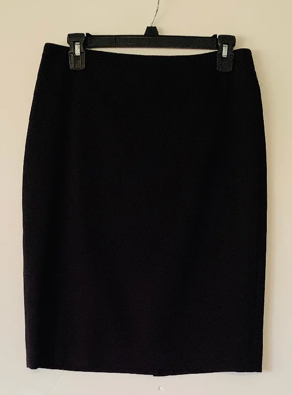 Skirt Mini & Short By Talbots In Black, Size: 4